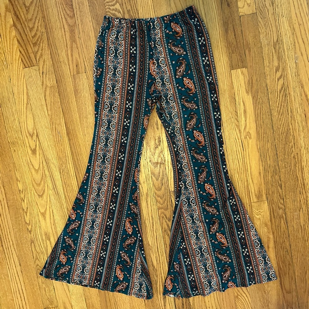 Patterned Flare Stretchy Pants